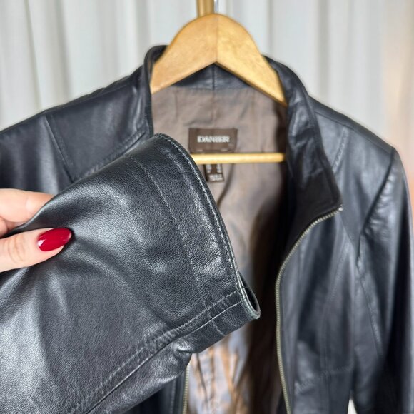 Danier Black Leather Moto Jacket Made in Canada sz Large - Picture 13 of 13